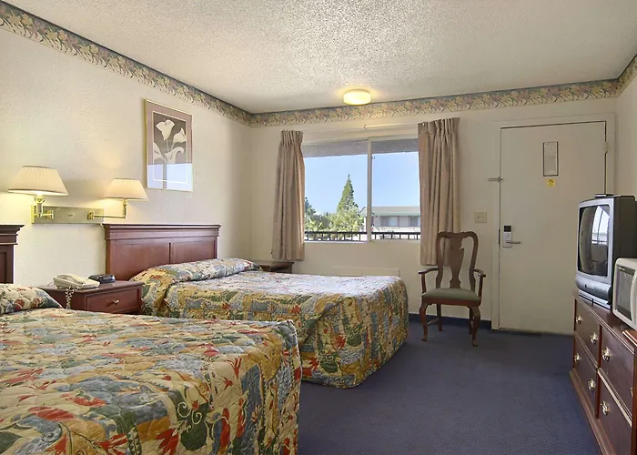 Days Inn By Wyndham Yuba City