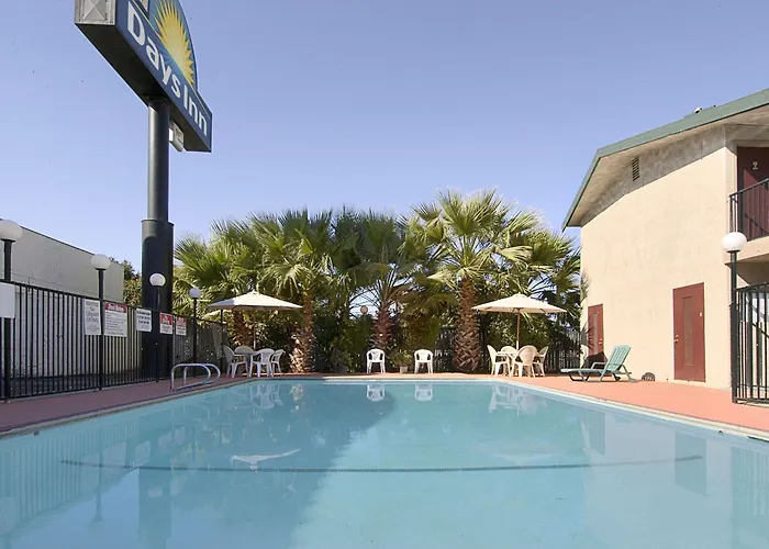 Days Inn By Wyndham Yuba City
